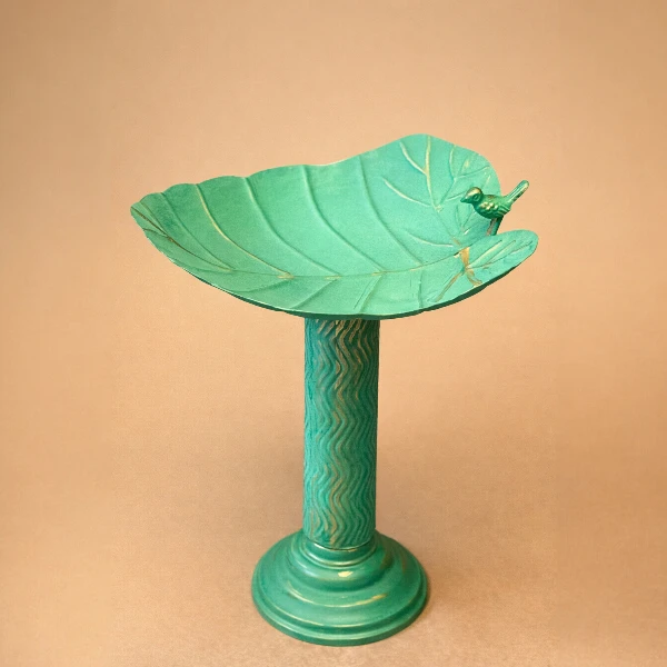 Leaf Pedestal Bird Bath